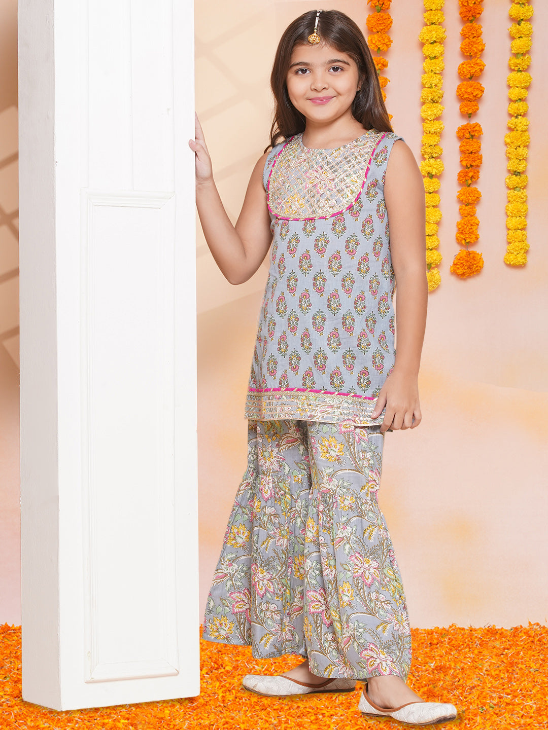 Bitiya by Bhama Girls Gray Pink Floral Printed  Kurta With Sharara