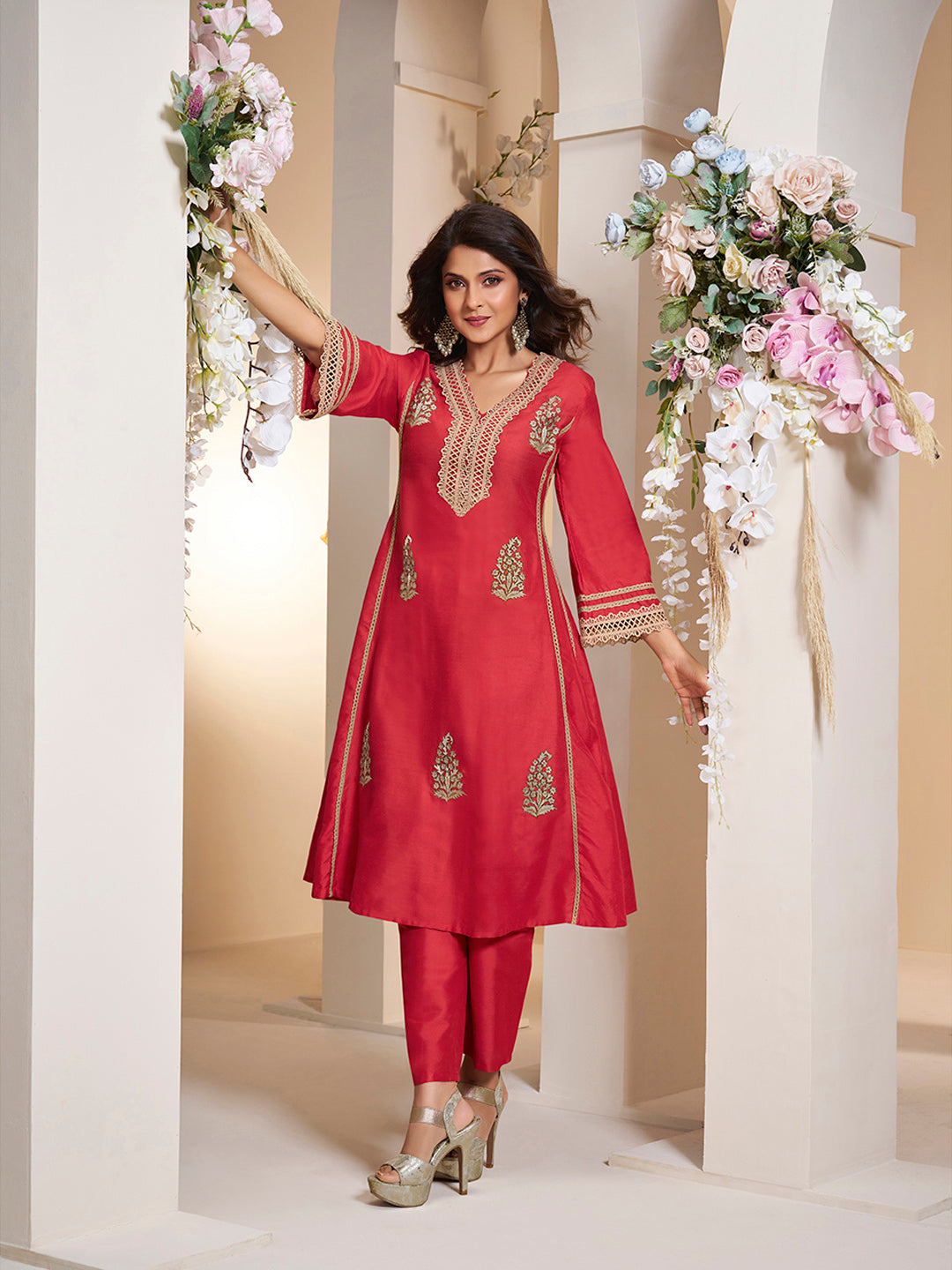 Bhama Couture Jennifer Winget Red colour Embroiderd Anarkali Flared Kurta with Palazzos.