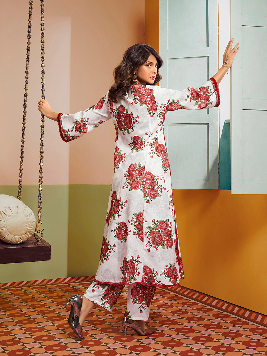 Bhama Couture Jennifer Winget Off White & Red Colour Floral Printed Kurta set