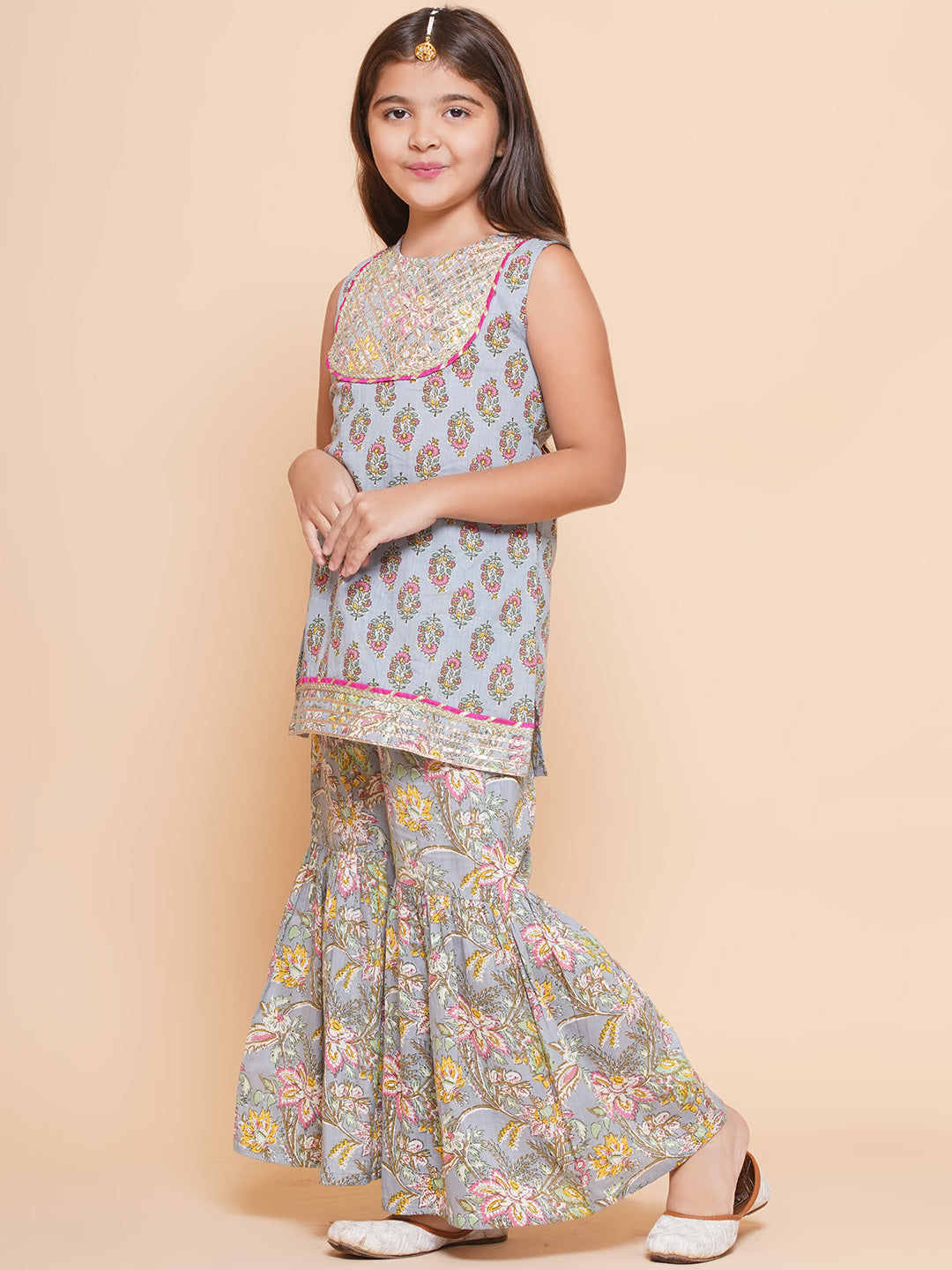 Bitiya by Bhama Girls Gray Pink Floral Printed  Kurta With Sharara