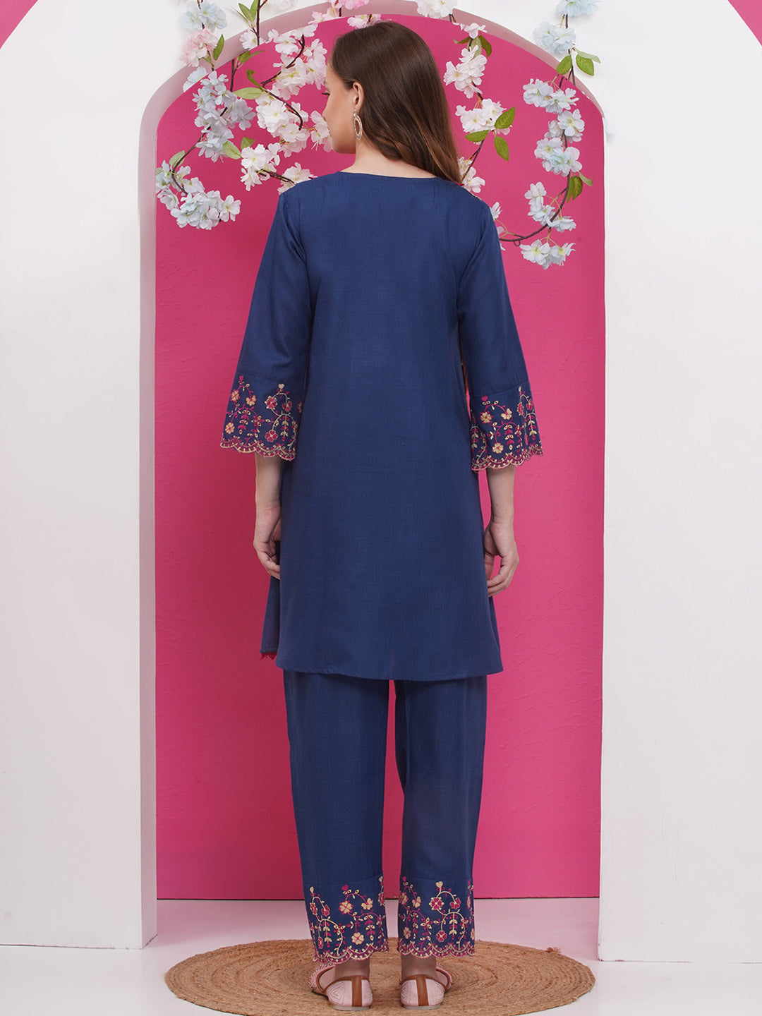 Women Floral Embroidered Regular Kurta with Palazzos