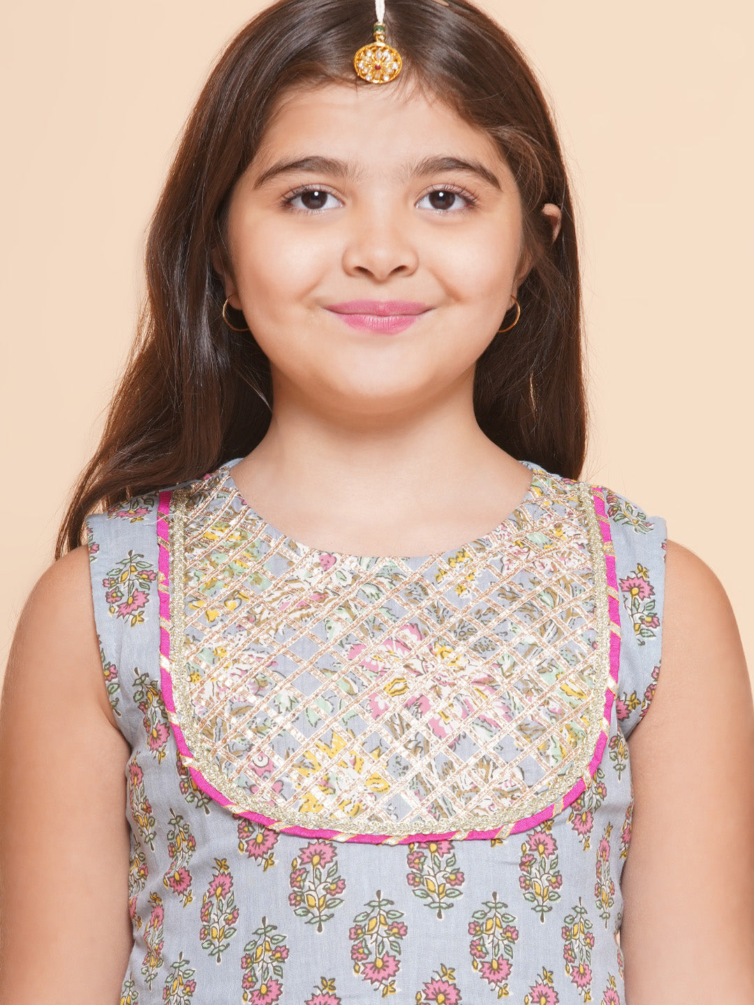 Bitiya by Bhama Girls Gray Pink Floral Printed  Kurta With Sharara