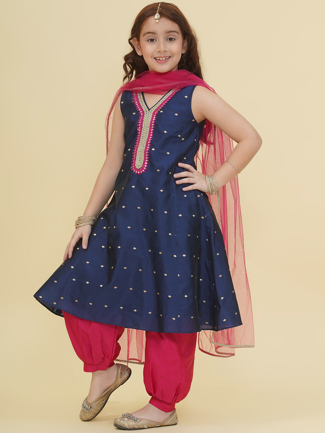 Bitiya by Bhama Girls Blue Self Design Kurta with Afgani Salwar with Dupatta.