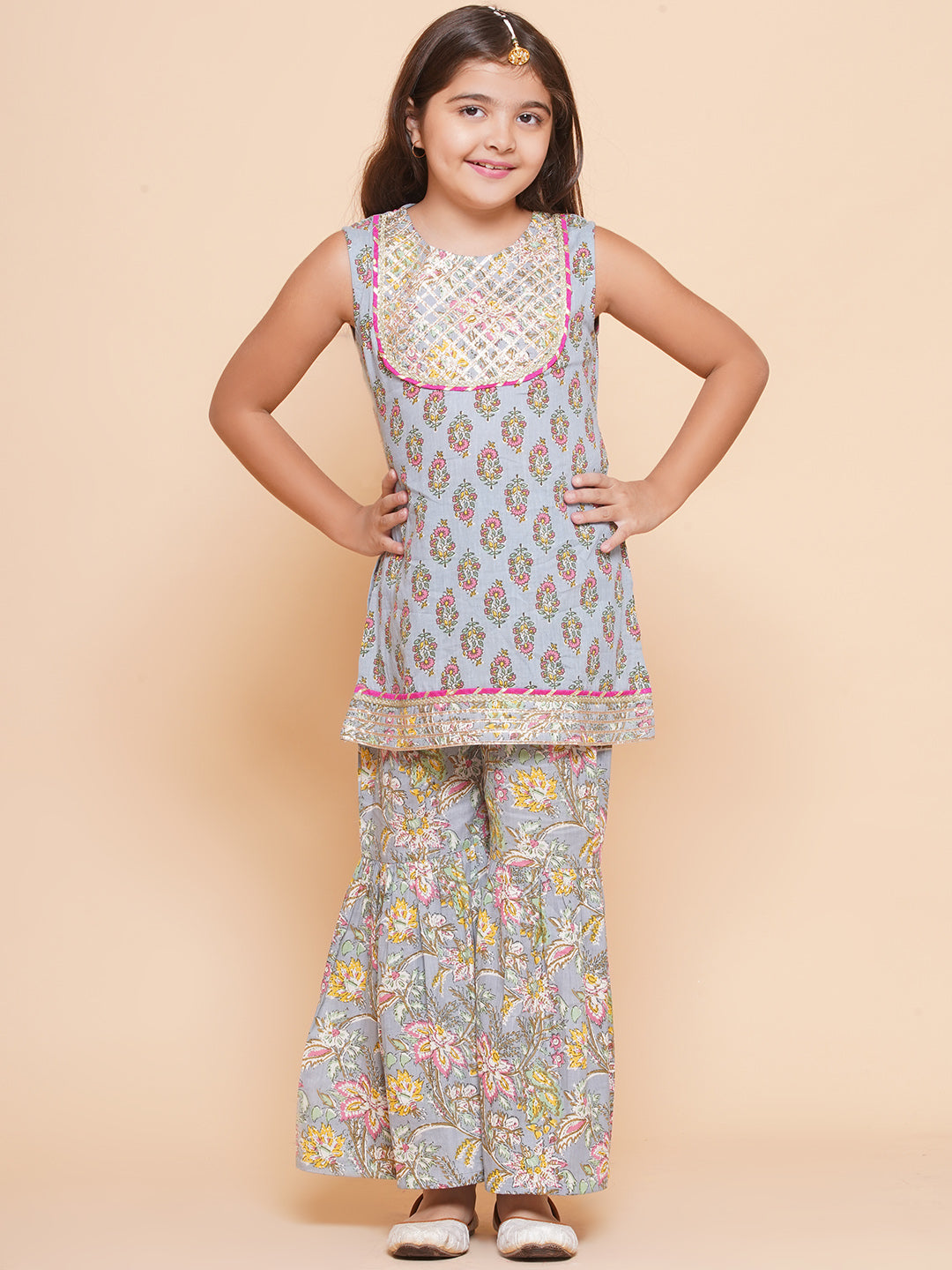 Bitiya by Bhama Girls Gray Pink Floral Printed  Kurta With Sharara