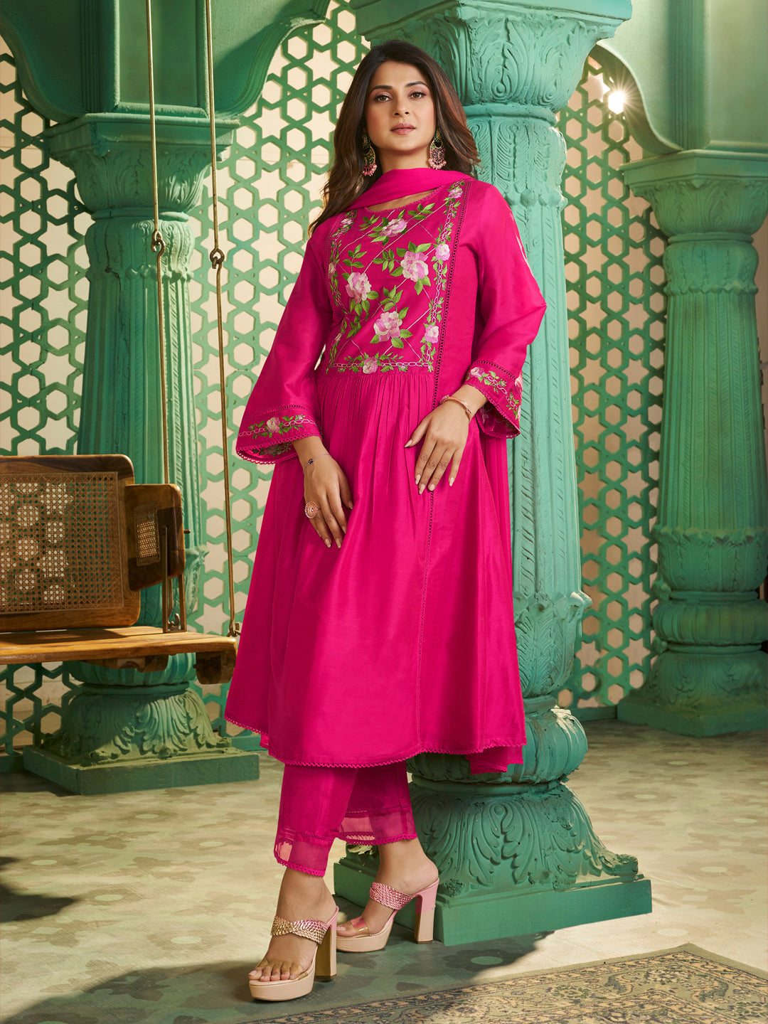 Bhama Couture Jennifer WingetPink Embroidered Kurta set