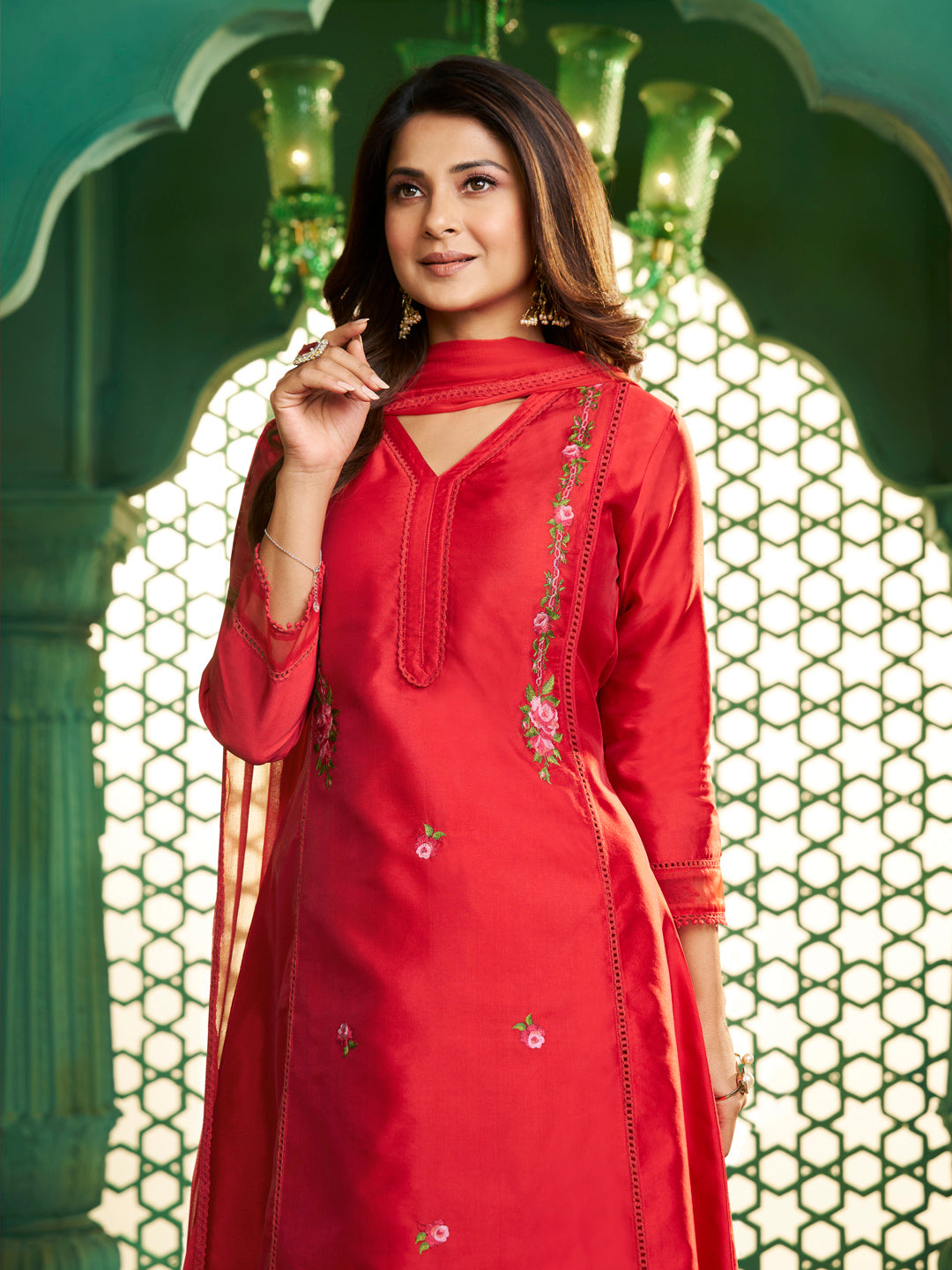 Bhama Couture Jennifer Winget Red Embroidered Kurta set