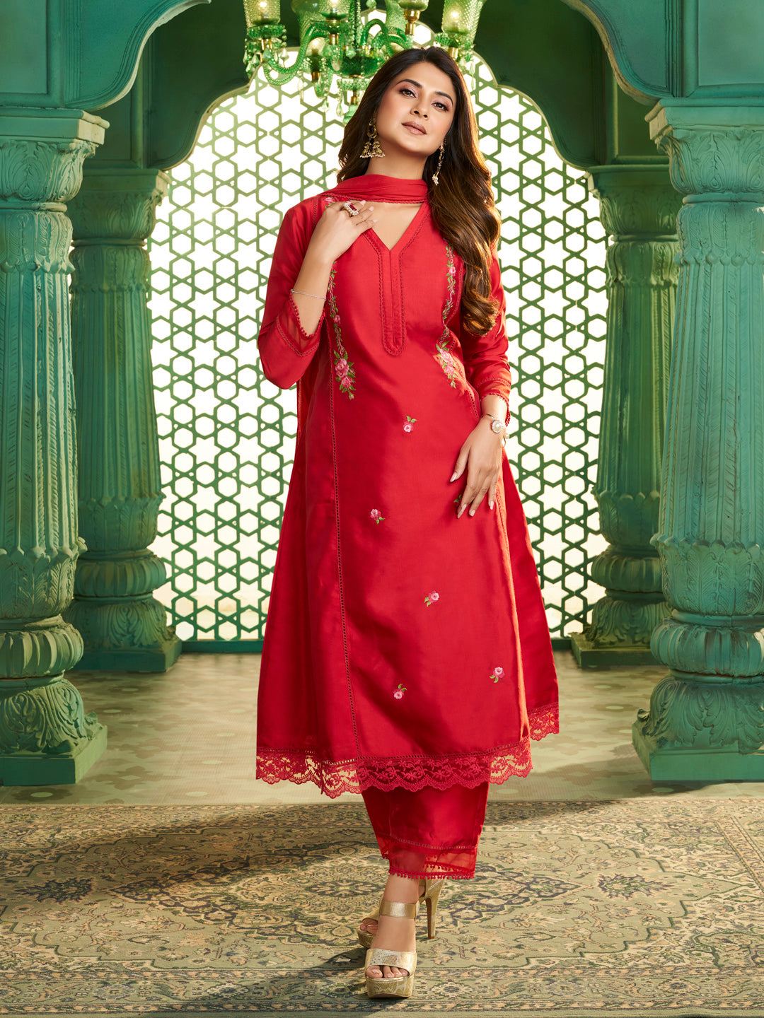 Bhama Couture Jennifer Winget Red Embroidered Kurta set