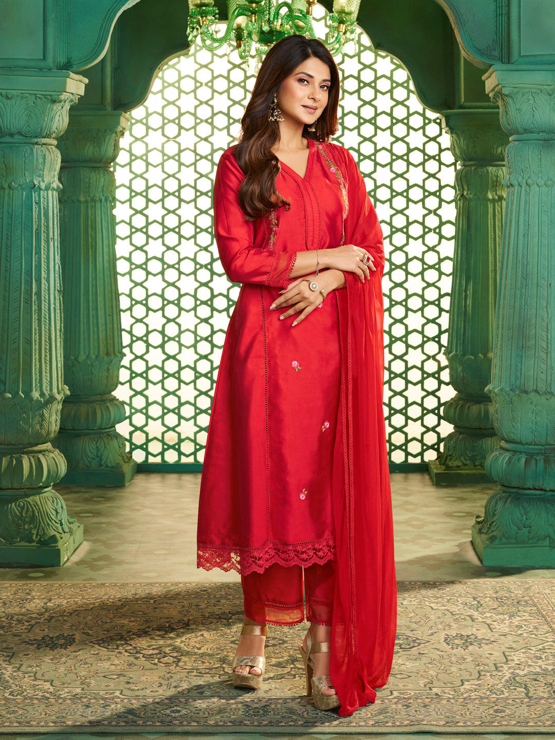 Bhama Couture Jennifer Winget Red Embroidered Kurta set