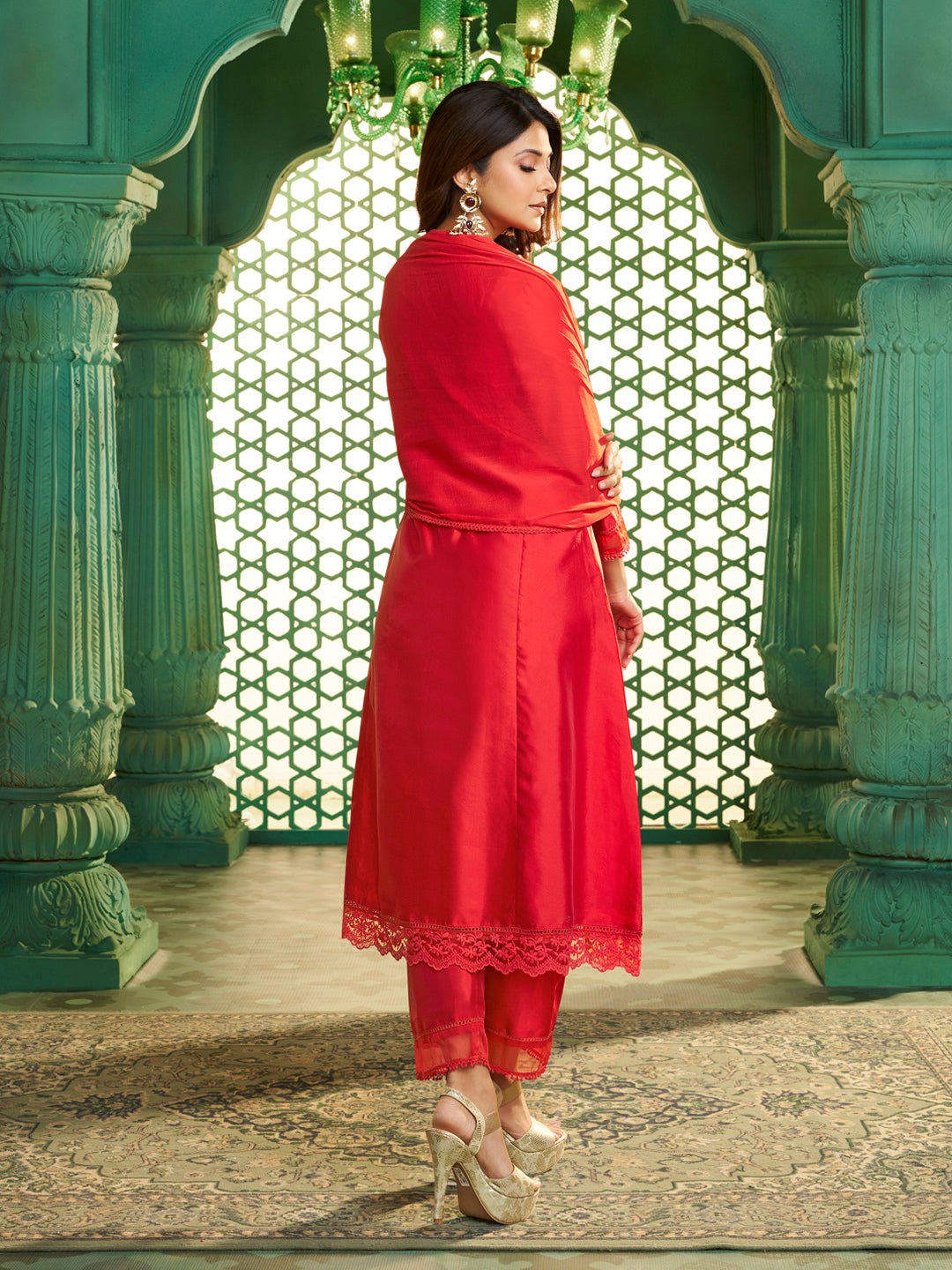 Bhama Couture Jennifer Winget Red Embroidered Kurta set