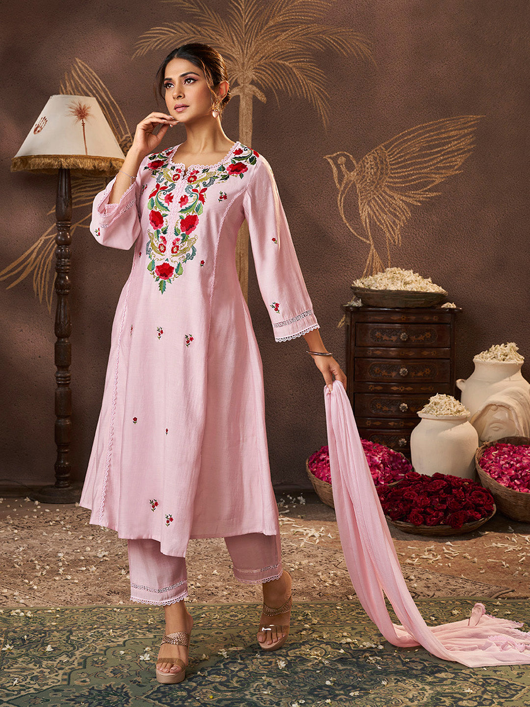 Bhama Couture Jennifer Winget Ligth Pink Embroidered Kurta Set