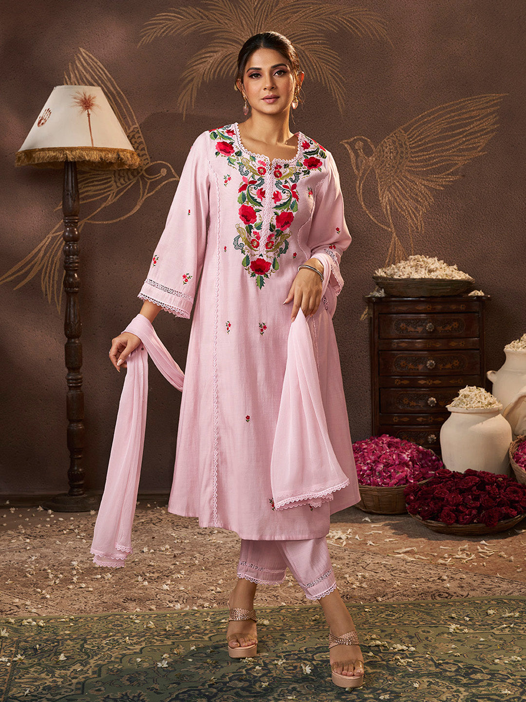 Bhama Couture Jennifer Winget Ligth Pink Embroidered Kurta Set