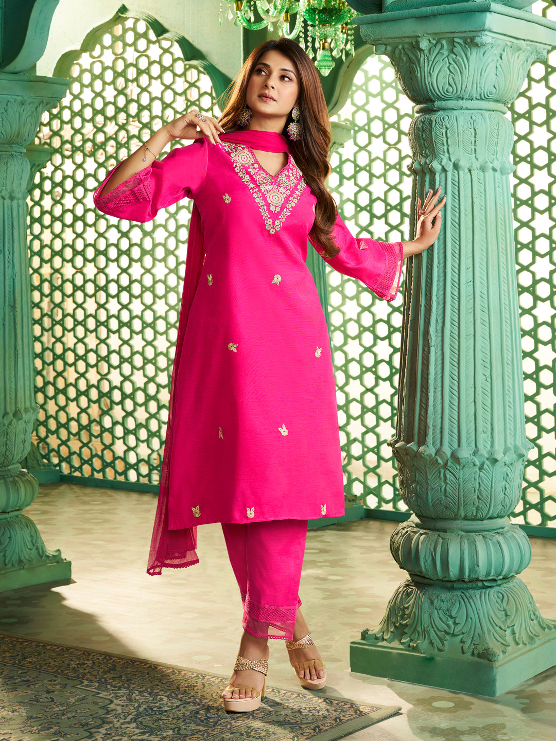 Bhama Couture Jennifer Winget Pink Embroidered Kurta Set