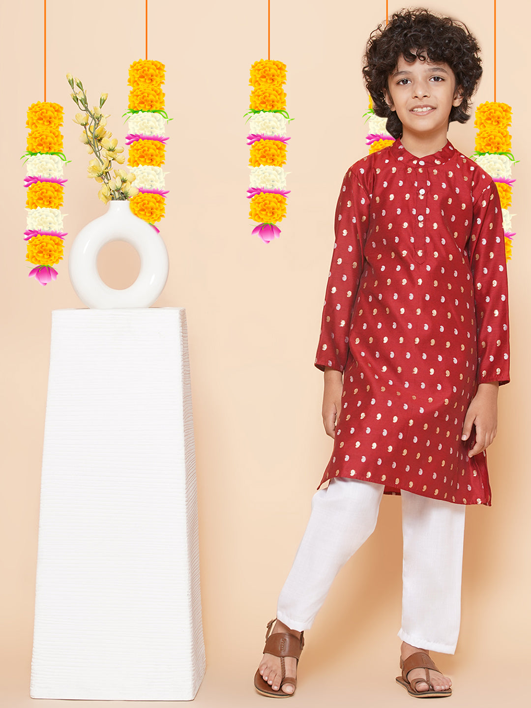 Bittu By Bhama Boys Maroon Self Design Booti Kurta with Pyjamas