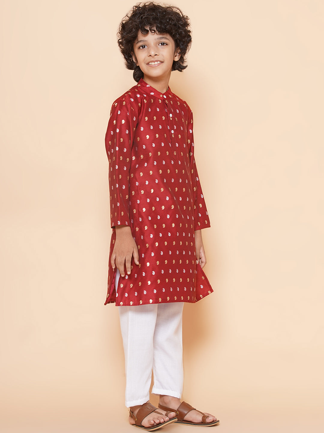 Bittu By Bhama Boys Maroon Self Design Booti Kurta with Pyjamas