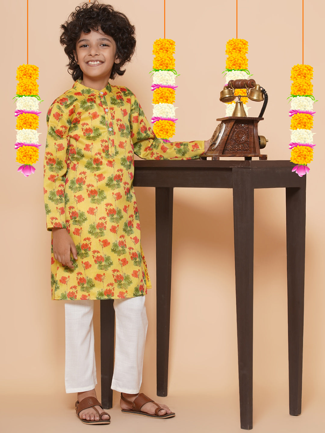 Bittu By Bhama Boys Yellow Printed Kurta with Pyjamas