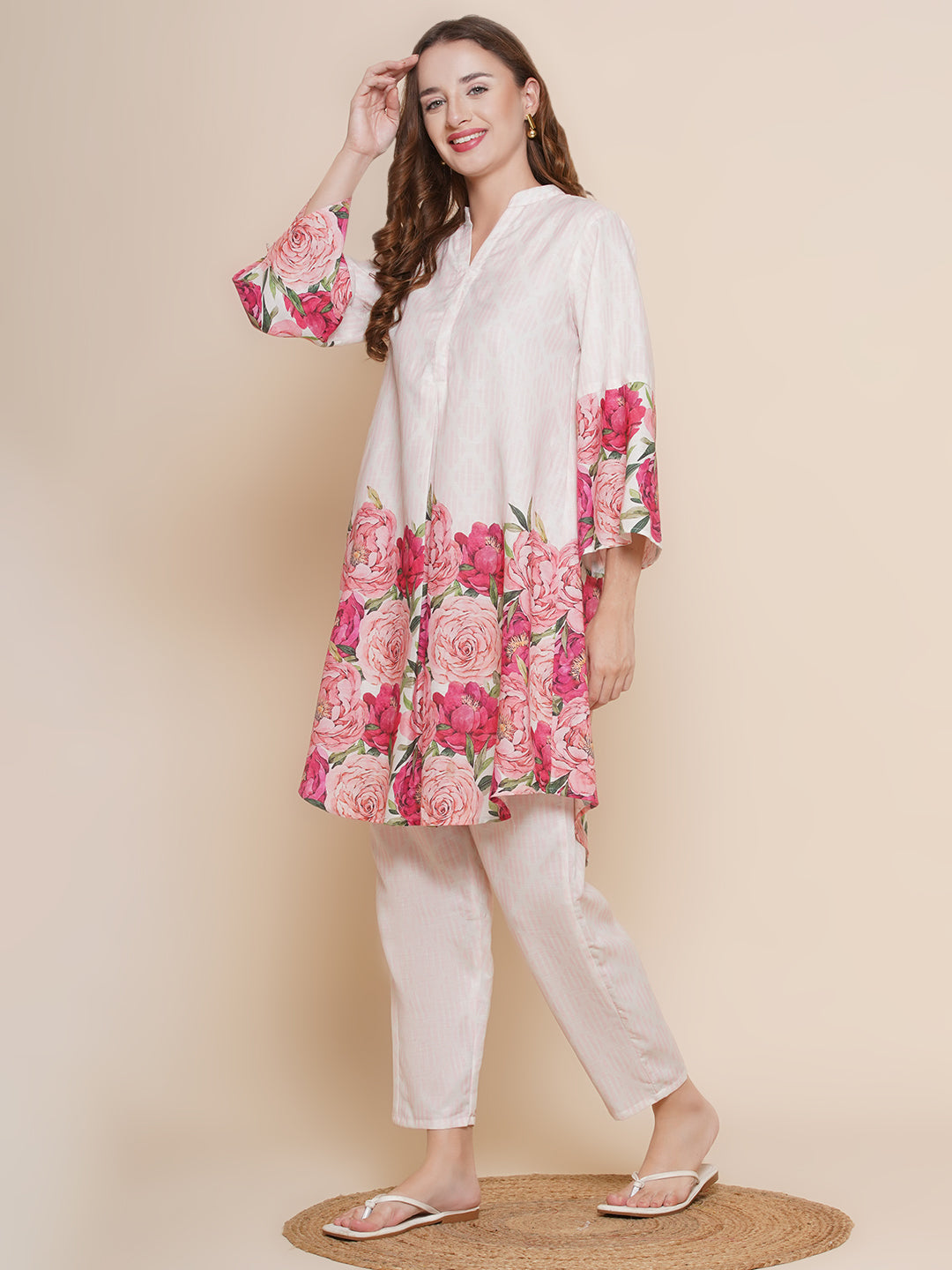 Women Cream Rose Printed Kurta With Palazzos