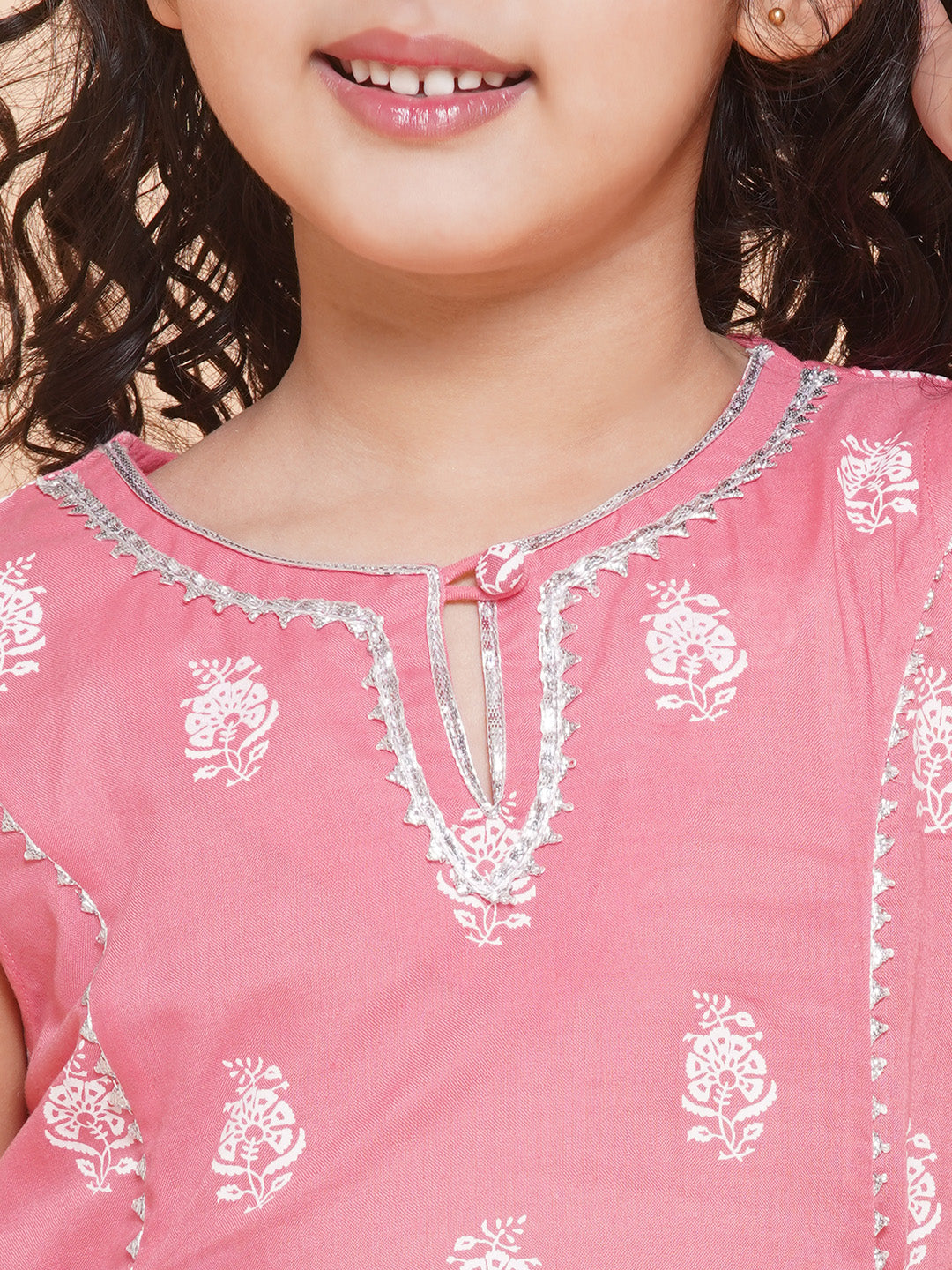 Bitiya By Bhama Girls Peach Floral Printed Panelled Pure Cotton Kurta With Sharara